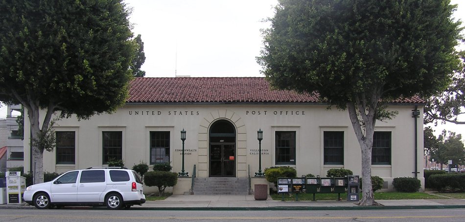 US Post Office Fullerton-Commonwealth, California