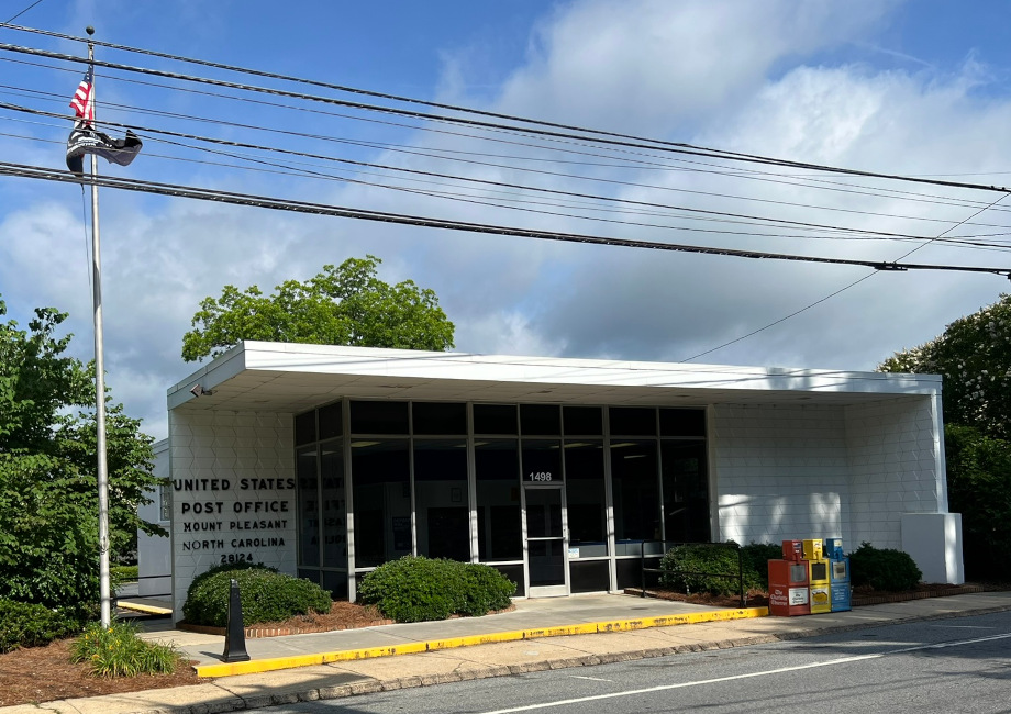 US Post Office Mount Pleasant,   North Carolina