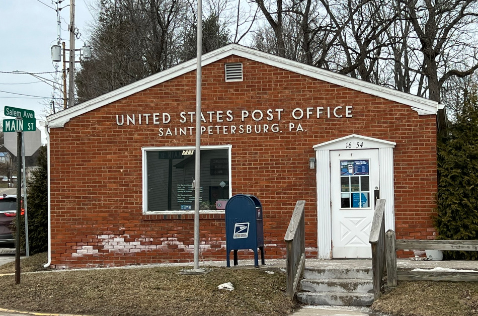 US Post Office Saint Petersburg , Pennsylvania