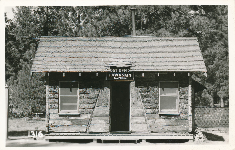 Fawnskin, California Post Office Post Card