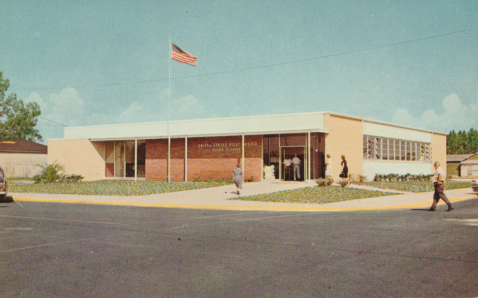 Eustis, Florida Post Office Post Card