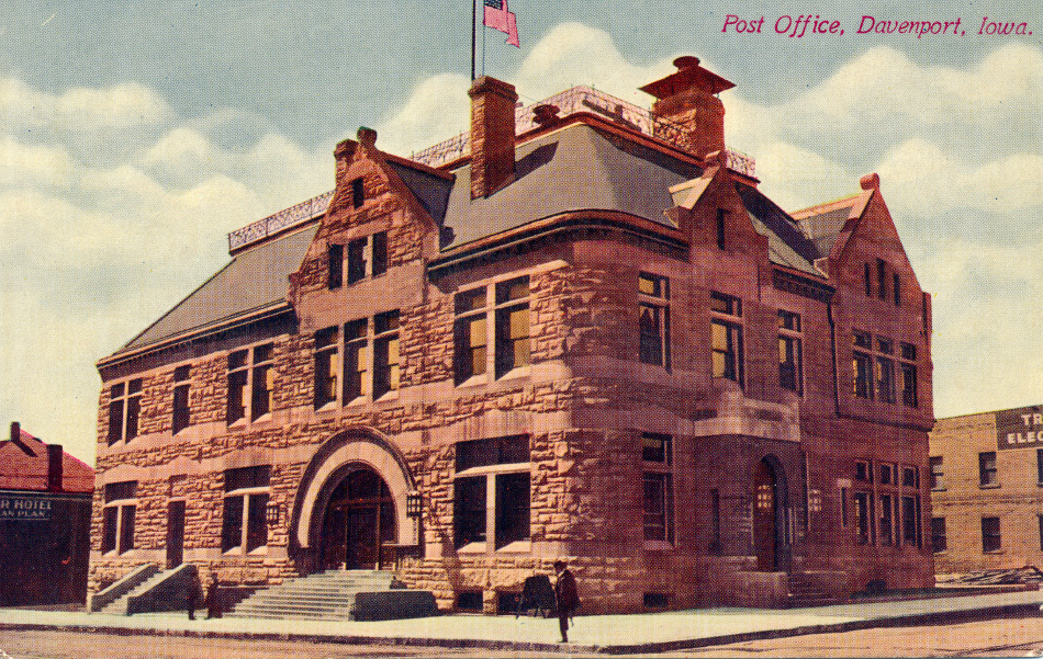 Davenport, Iowa Post Office Post Card
