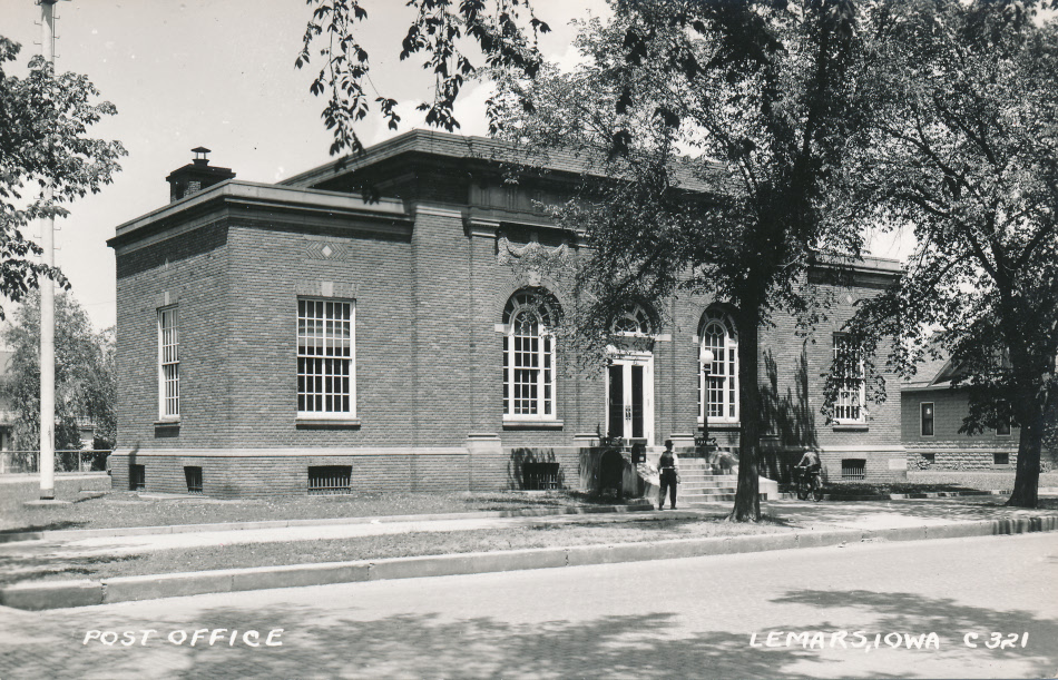 Lemars, Iowa Post Office Post Card