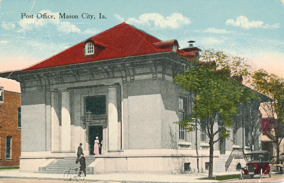 Mason City, Iowa Post Office Post Card