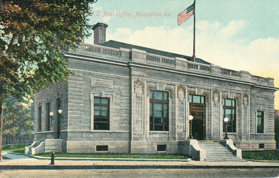 Muscatine, Iowa Post Office Post Card