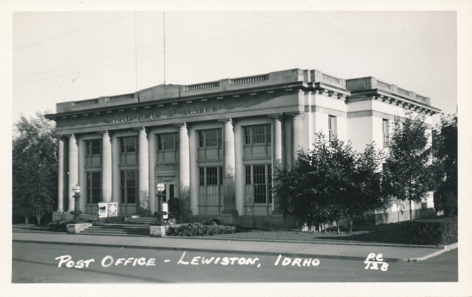 Lewiston, Idaho Post Office Post Card