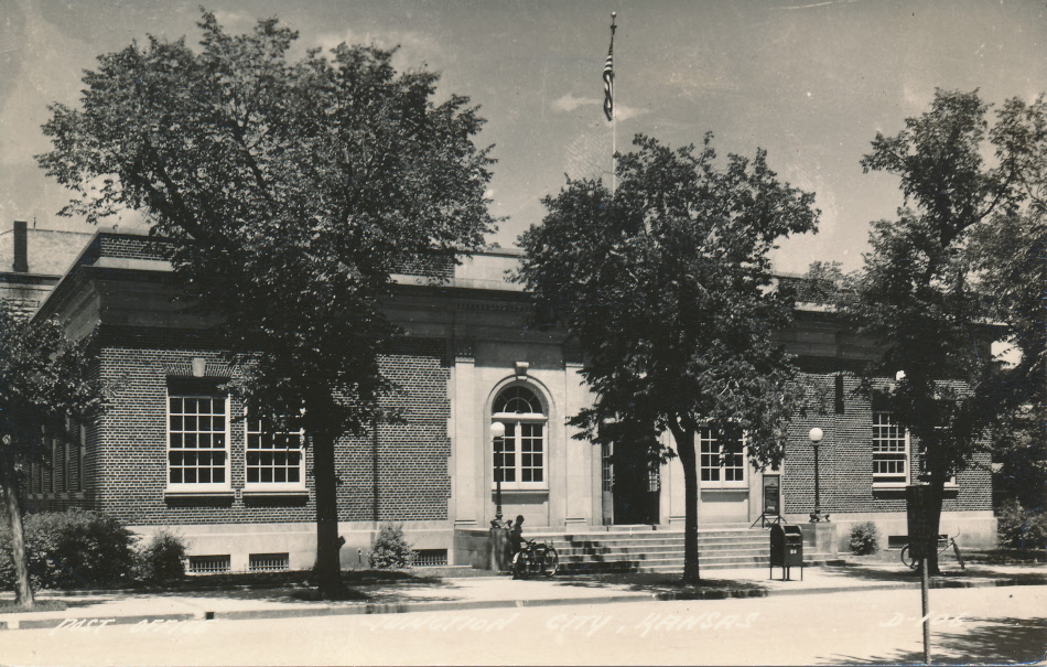 Junction City, Kansas Post Office Post Card