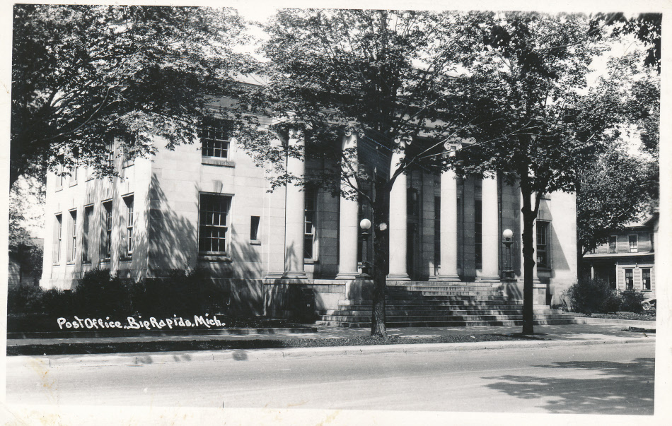Big Rapids, Michigan Post Office Post Card