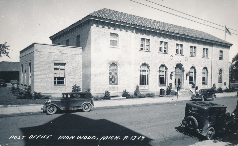 Ironwood, Michigan Post Office Post Card