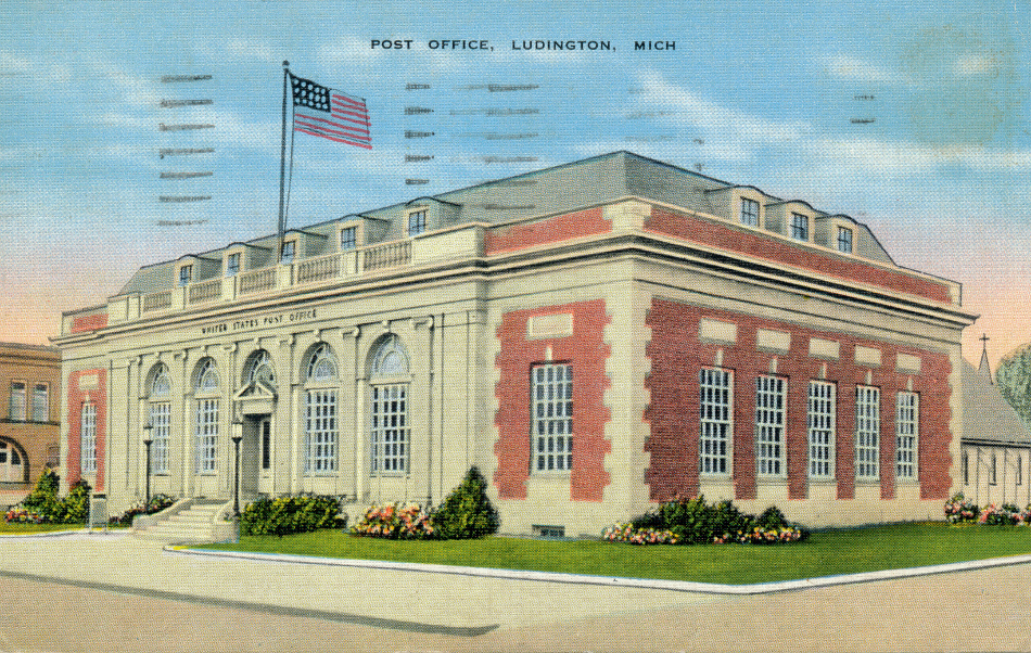 Ludington, Michigan Post Office Post Card