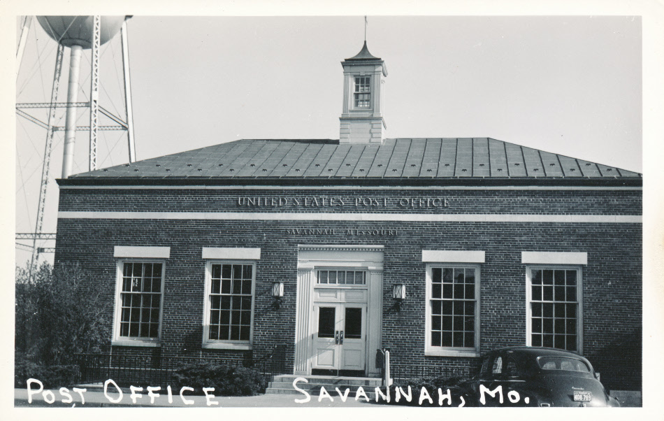 Savannah, Missouri Post Office Post Card