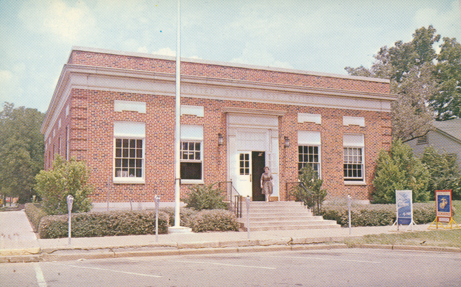 Louisville, Mississippi Post Office Post Card