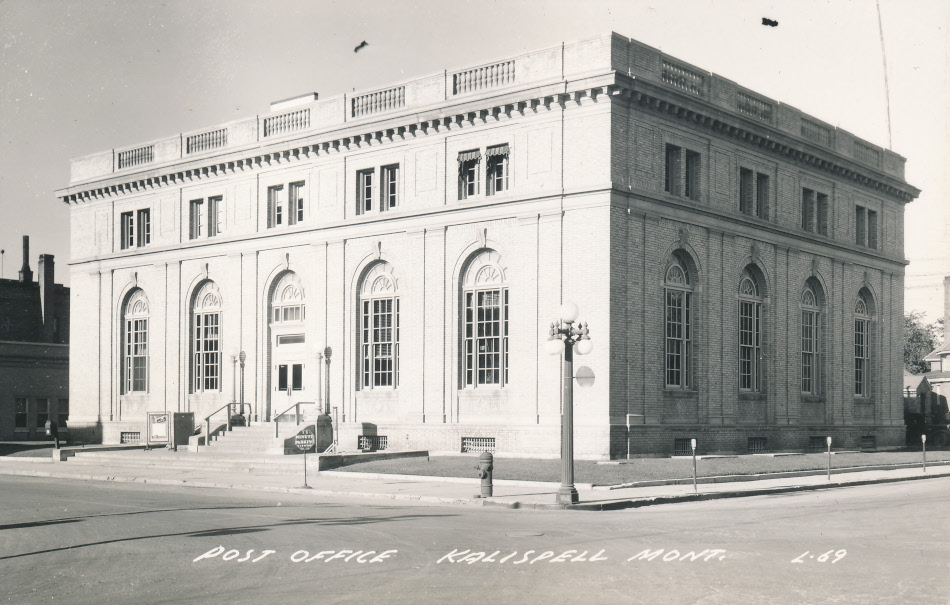 Kalispell, Montana Post Office Post Card