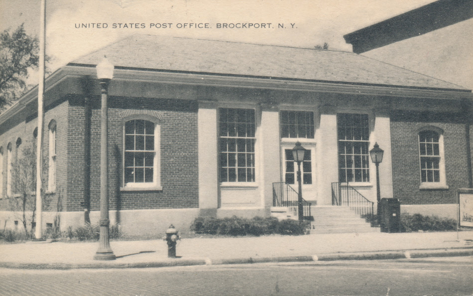 Brockport, New York Post Office Post Card