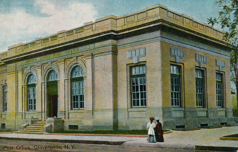 Gloversville, New York Post Office Post Card