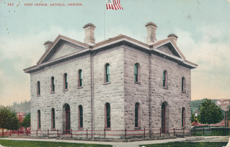 Astoria, Oregon Post Office Post Card