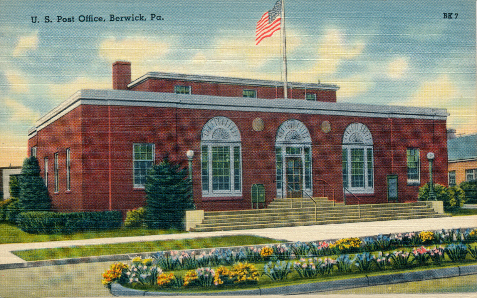 Berwick, Pennsylvania Post Office Post Card