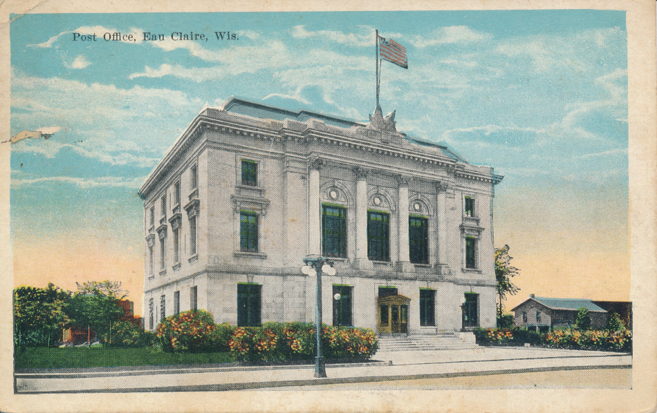 Eau Claire, Wisconsin Post Office Post Card
