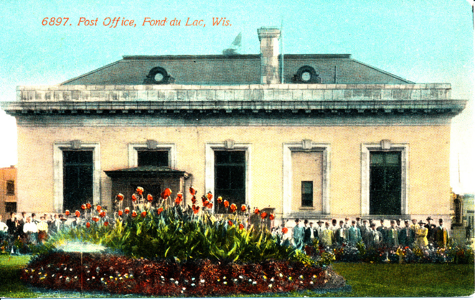 Fond du Lac, Wisconsin Post Office Post Card