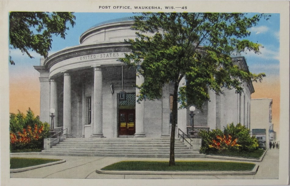Waukesha, Wisconsin Post Office Post Card
