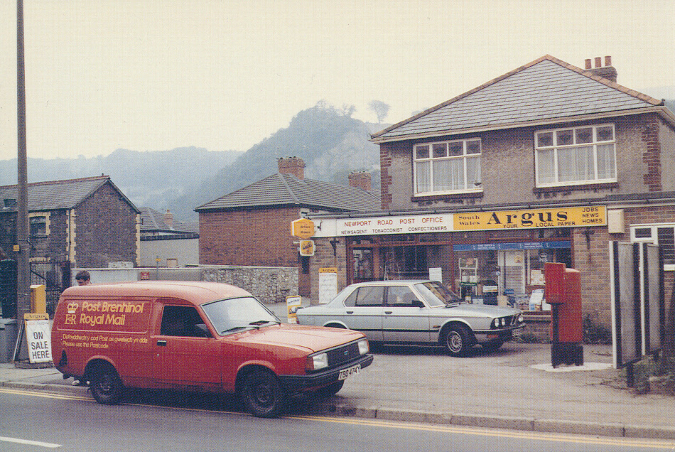 Great Tew, England Post Office Post Card
