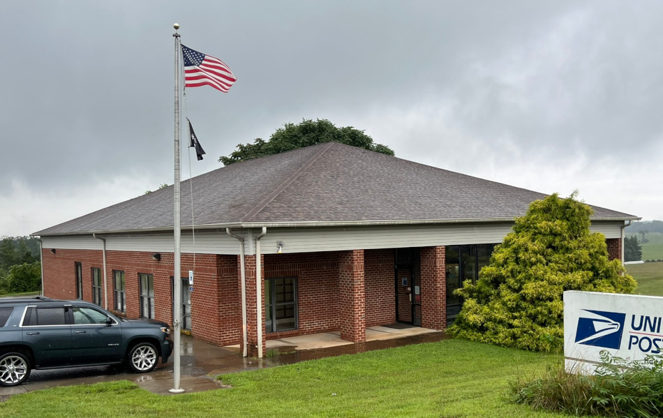 US Post Office Huddleston, Virginia