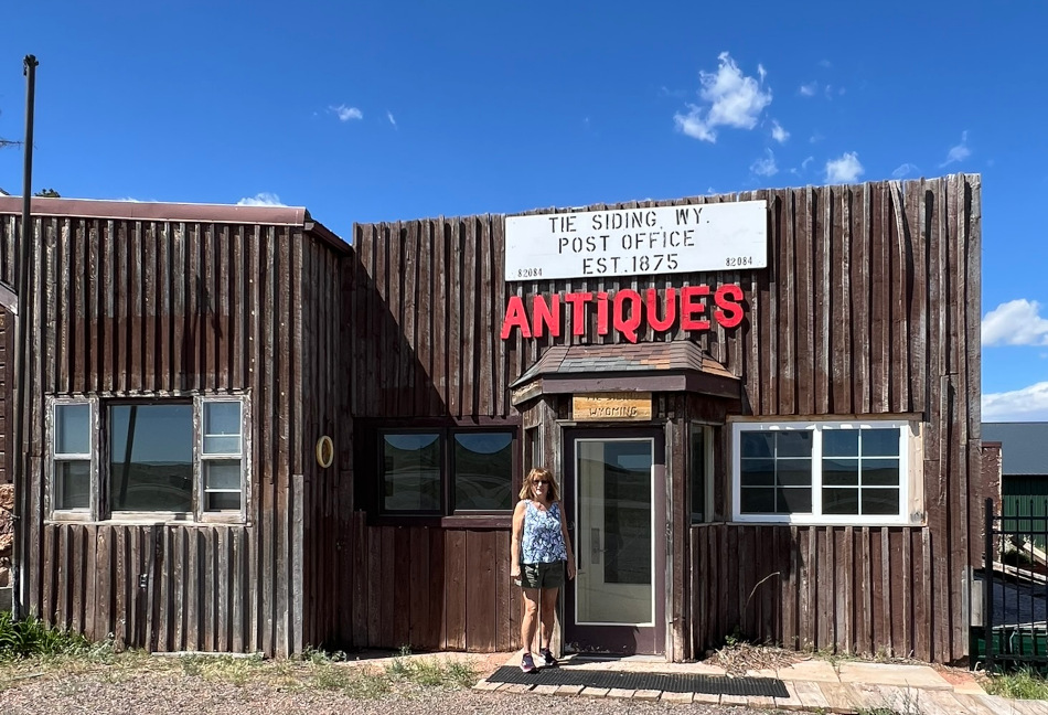US Post Office Tie Siding, Wyoming